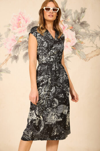 שמלה Bee שחורה לבנה