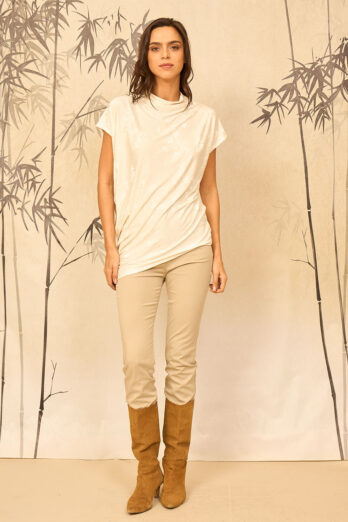 חולצה אסי ז'קארד אופוויט