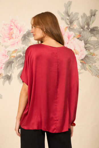 חולצה יוקו אדומה