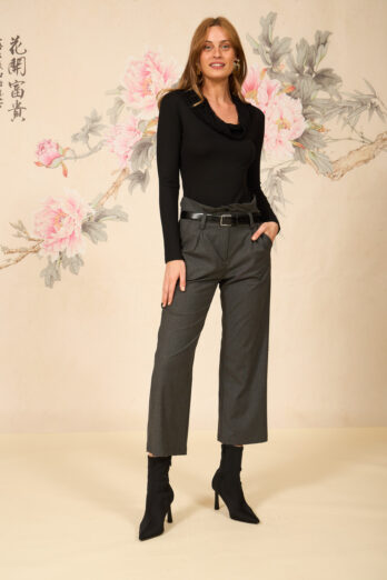 חולצה ג'קי ארוכה שחורה