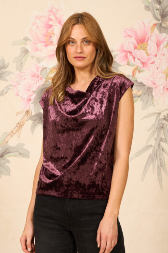 חולצה מונה קטיפה סגולה חולצה מונה קטיפה סגולה