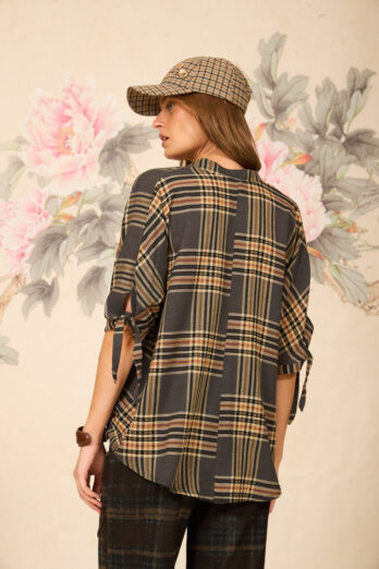 חולצה באטרפליי חומה משובצת