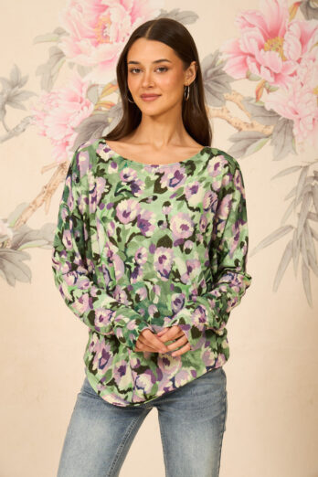 חולצה אסימטרית ארוכה ירוקה חולצה אסימטרית ארוכה ירוקה