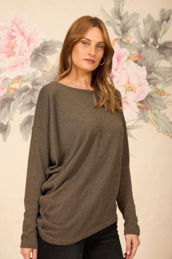 חולצה אסימטרית ארוכה קפה חולצה אסימטרית ארוכה קפה