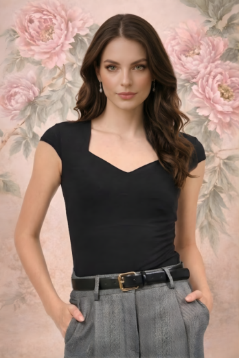 חולצה רנסאנס שחורה חולצה רנסאנס שחורה